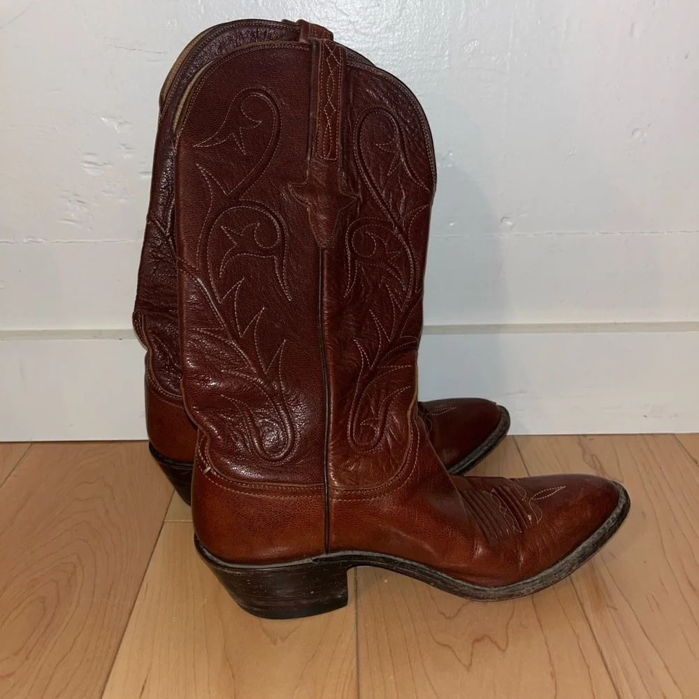 Women’s Lucchese boots size 7 - Picture 2 of 2